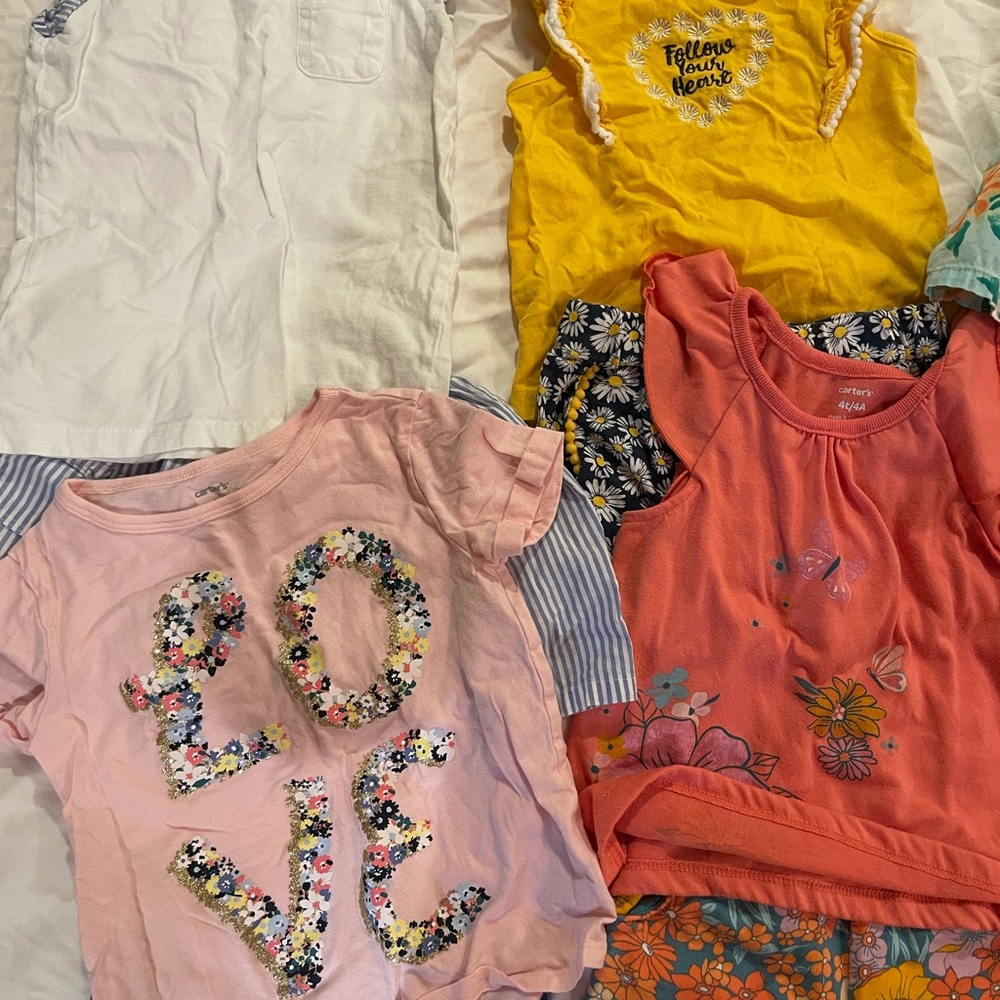 Lot of Caters summer outfits size 4t gently used. 7 outfits